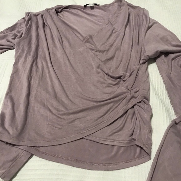 ARITZIA TALULA Long sleeves Top - Picture 3 of 6